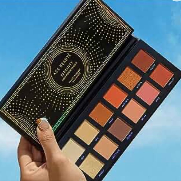 Brand New Unopened Ace Beaute Serenity Eye Shadow Palette - Picture 2 of 2